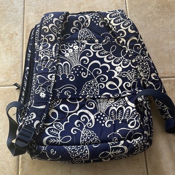 Vera Bradley laptop backpack with adjustable straps and suitcase strap - Picture 3 of 4